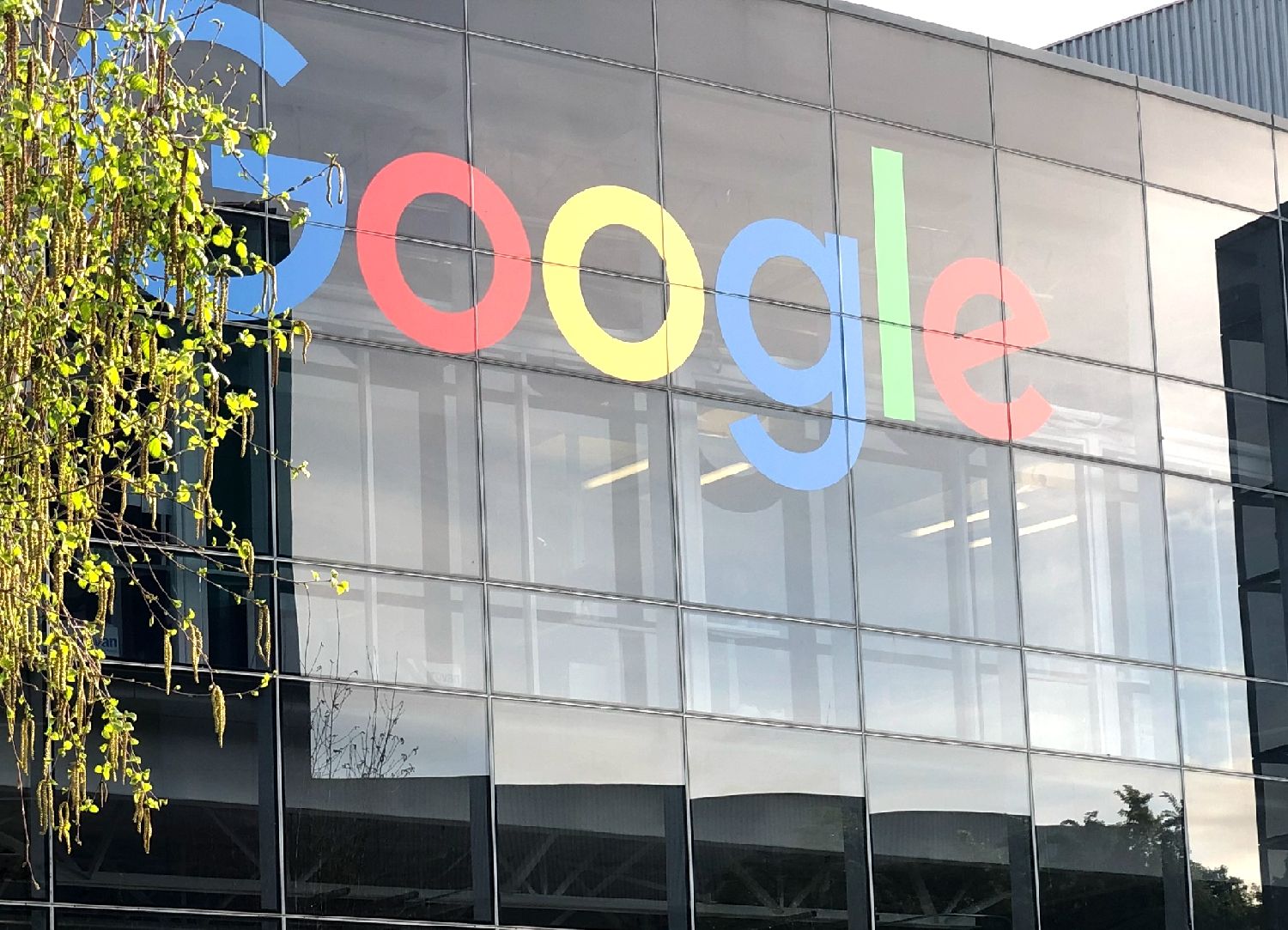 OpenAI、谷歌、Anthropic获美国政府批准，AI工具将在联邦机构全面推广-美西在线